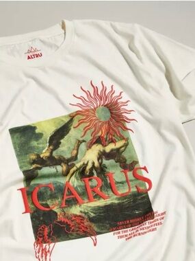 ICARUS SMALL UNISEX URBAN OUTFITTERS PUFF PRINT GRAPHIC STANDARD FIT NWOT